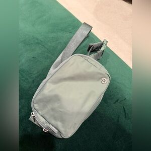 lululemon athletica everywhere Sage Belt Bag